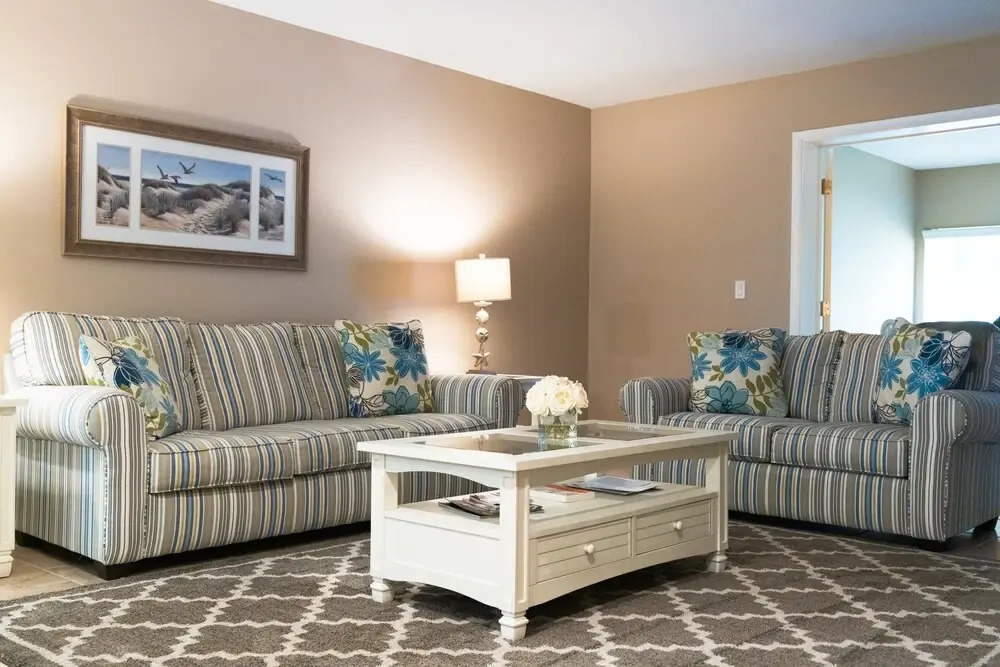 Pinecrafts Edge ~ 15 Minutes To Beaches ~ Sleeps 6