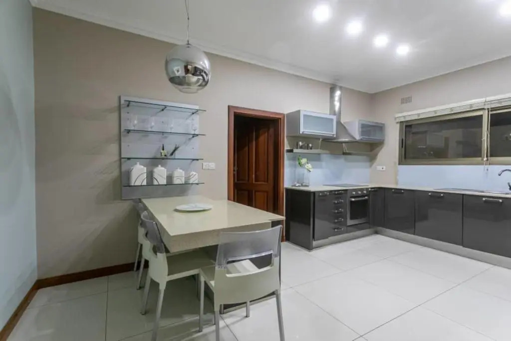 3 Bedrooms Exclusive Villa in Mass Media