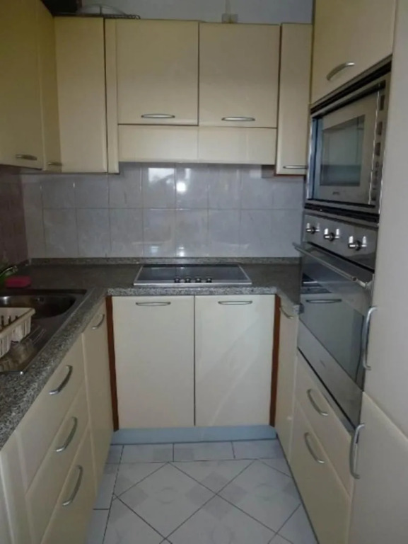 Golden View Apartment