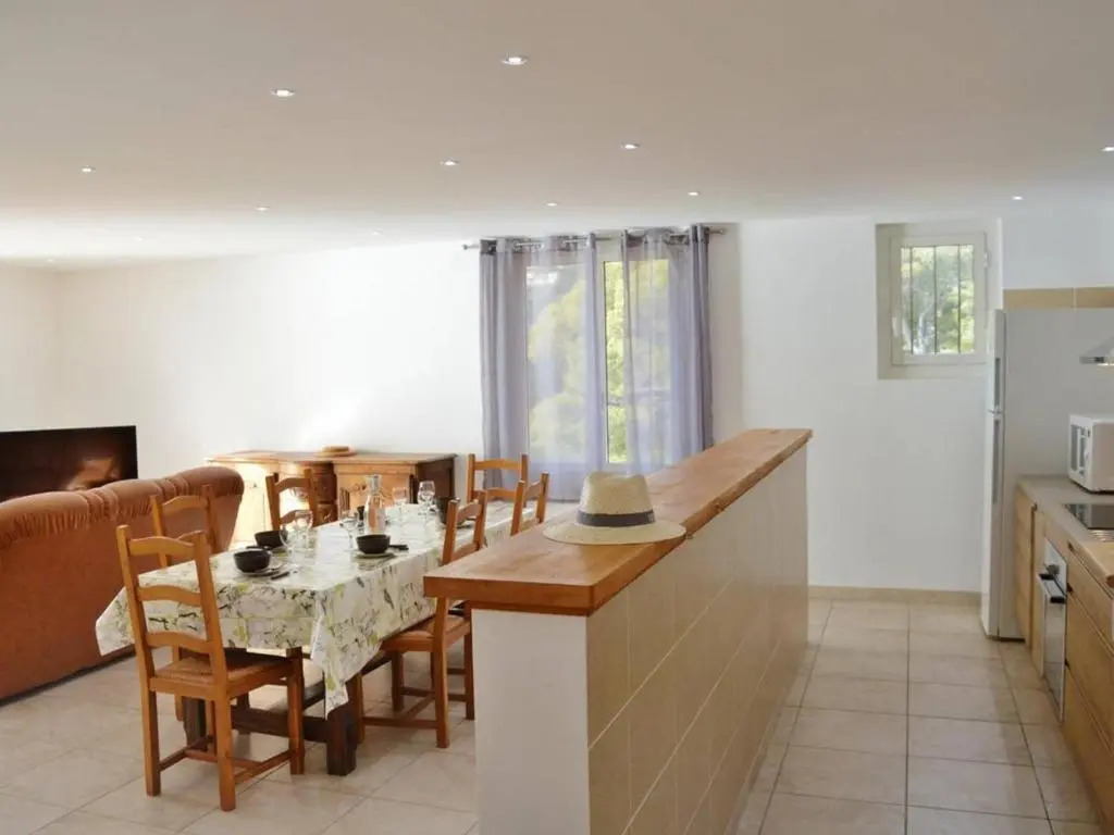 Appartement Le Lavandou, 4 pièces, 6 personnes - FR-1-251-204