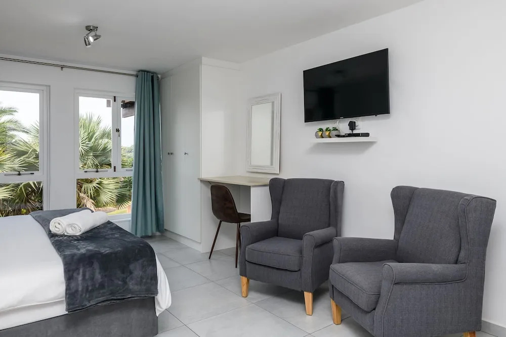 San Lameer Villa Rentals 2519