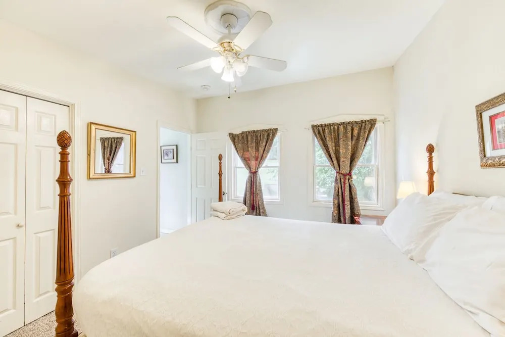 A Yellow Rose B&B