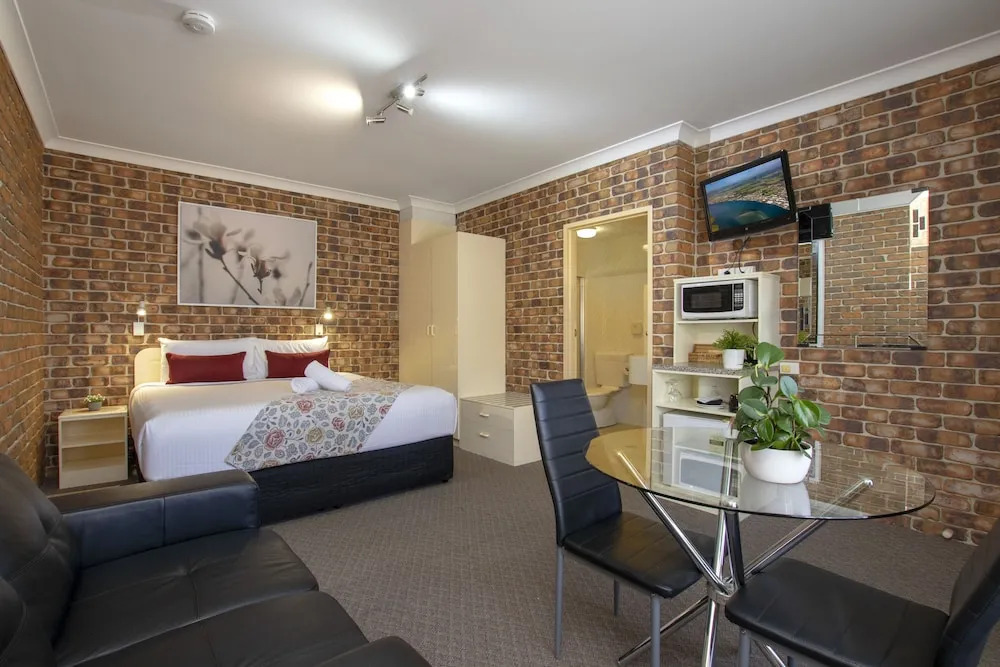 Richmond Motor Inn