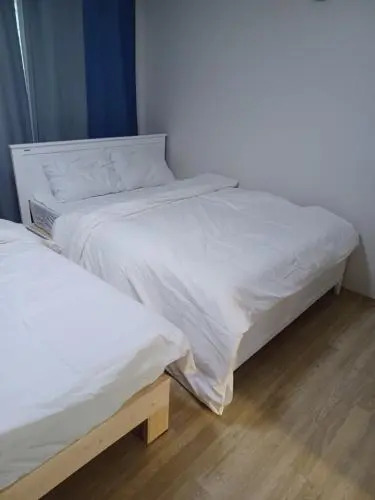 J&J Guesthouse