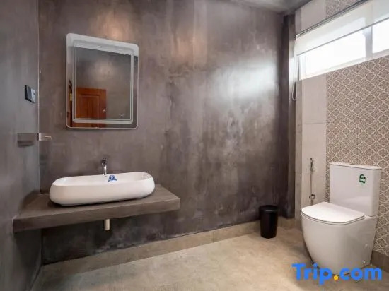 Hasthri Boutique Brown Apartment in Ahangama with pool Near Beach