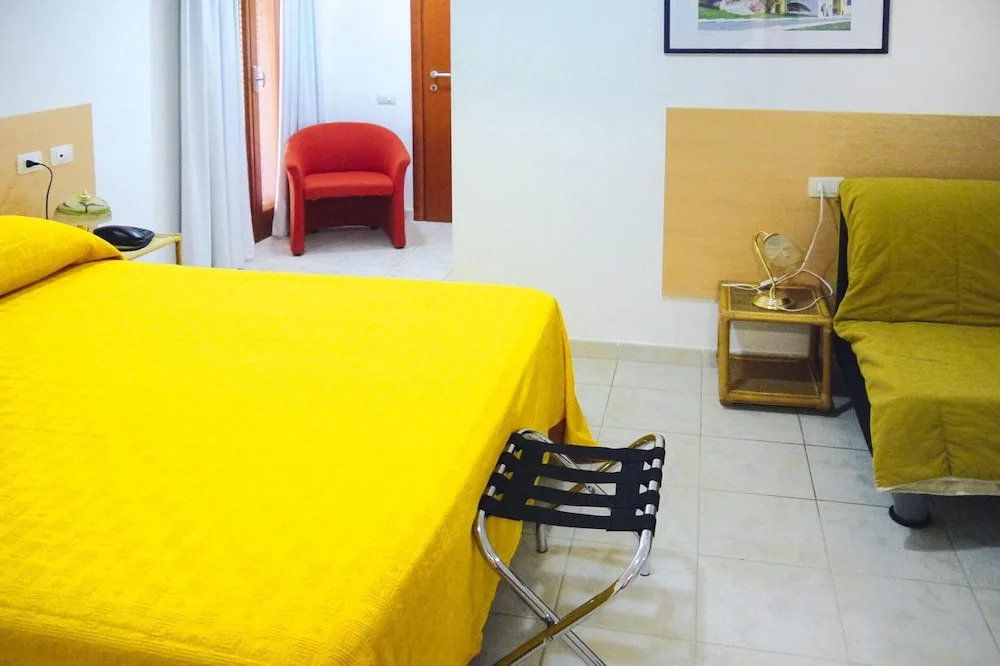 Apartment in Palau Near Surfing Paradise