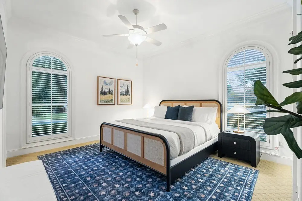 Chic & Secluded 4 BDR in Desirable Tarrytown!