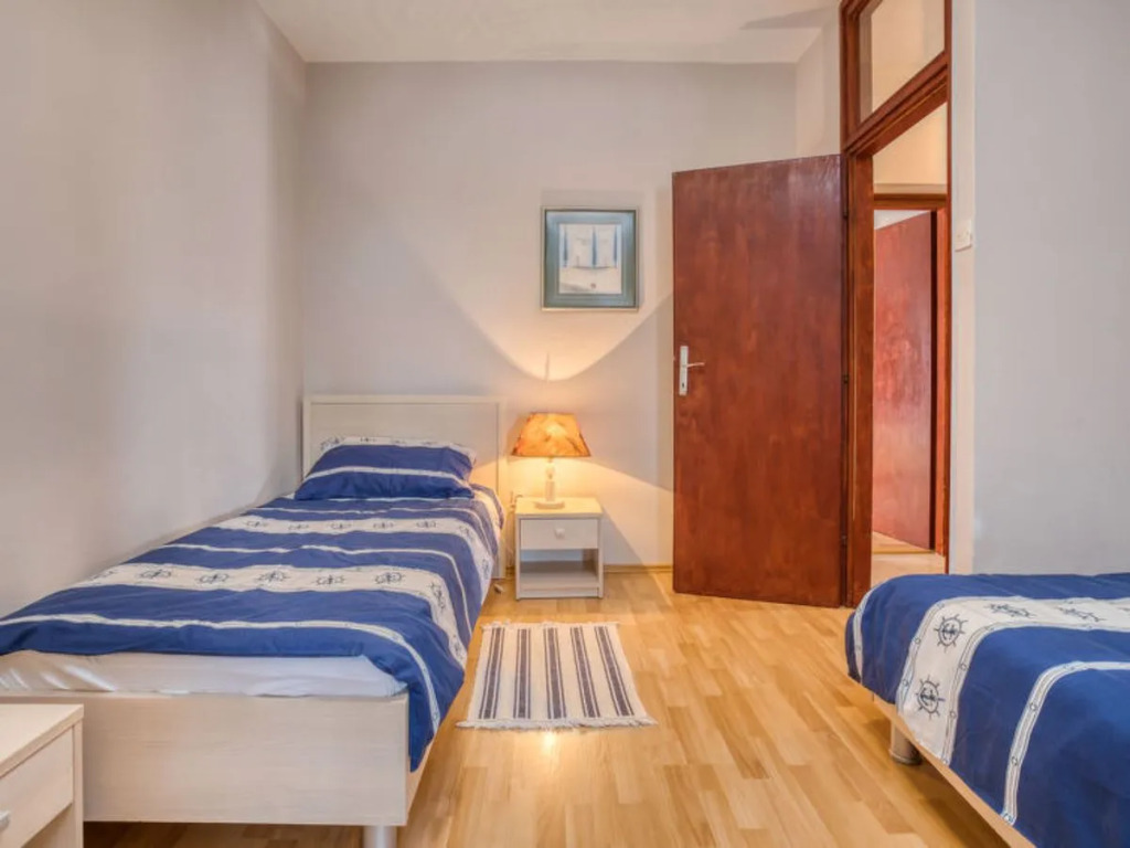 Apartment Daria Como 28455