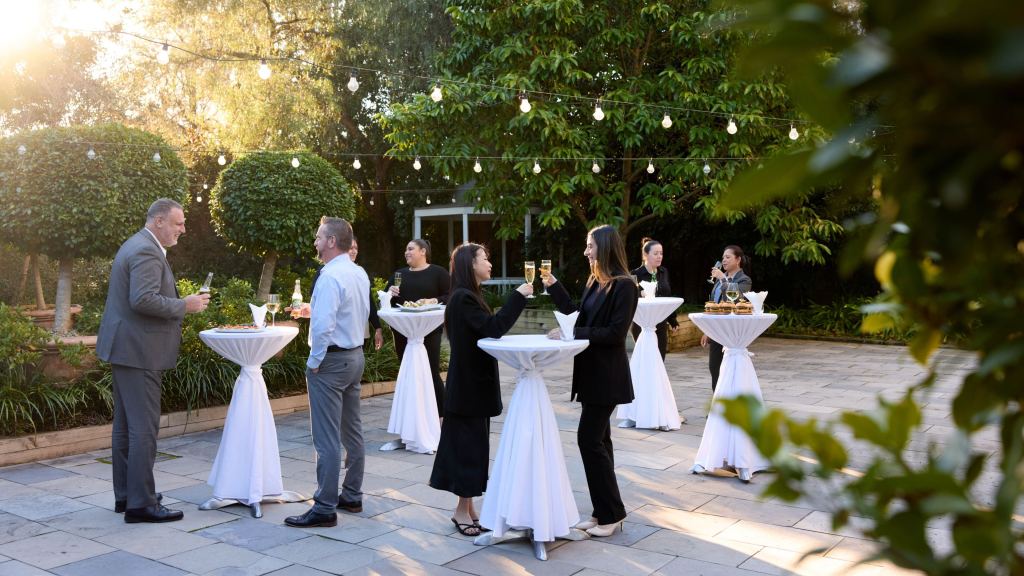 Holiday Inn Warwick Farm by IHG