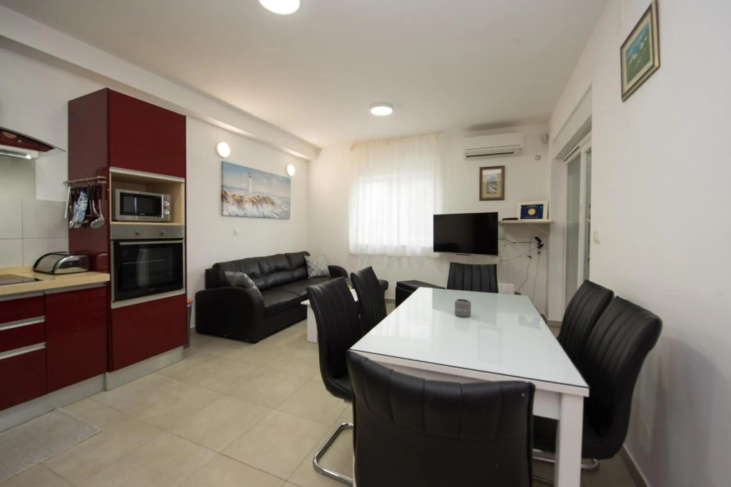 Apartment Miss Tina