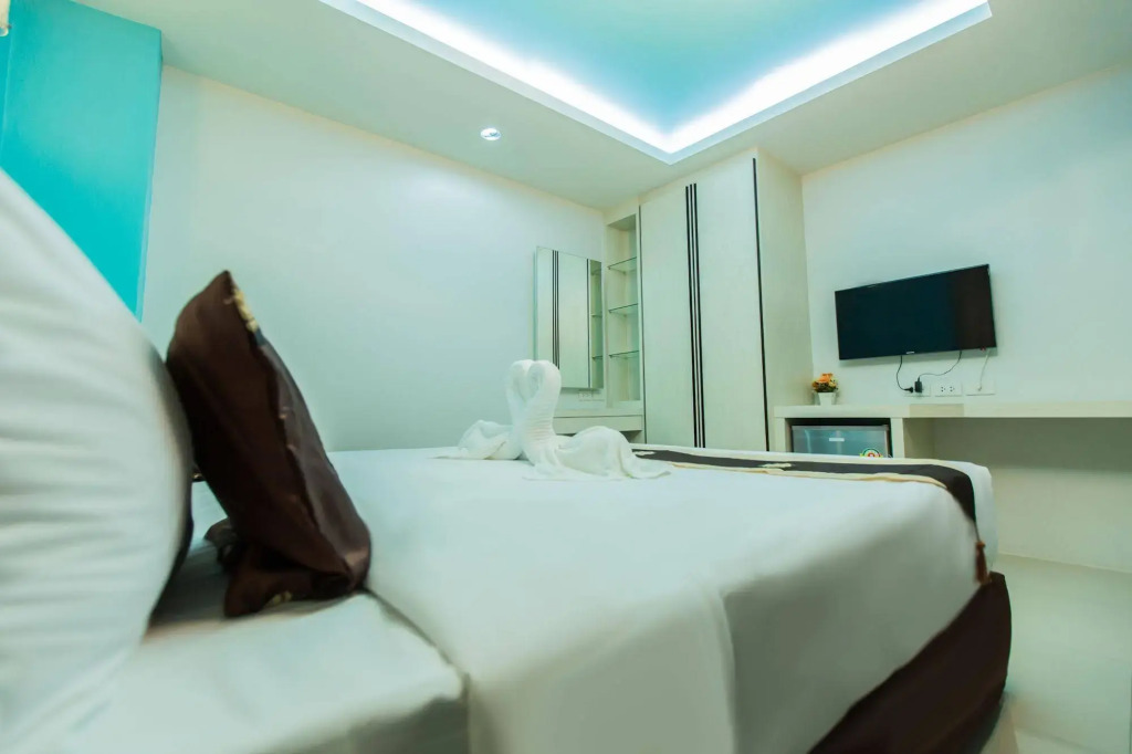 Le Touché Hotel