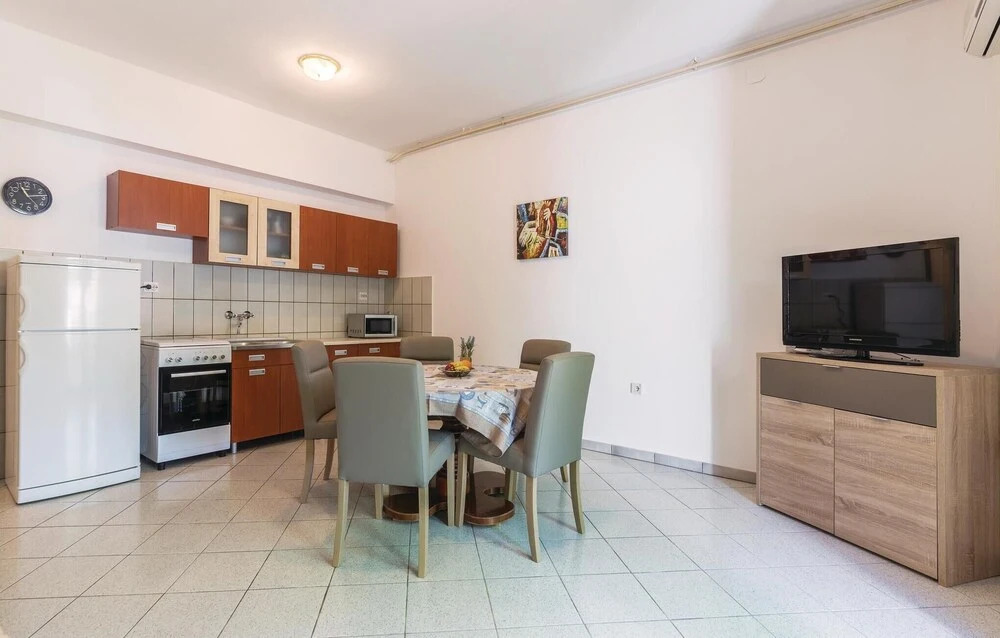 Nice Apartment in Medulin With Wifi and 2 Bedrooms