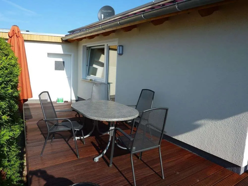 Cozy Holiday Home in Rostock Germany near Beach