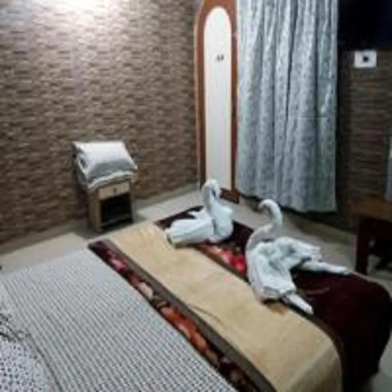 Purohit Lodge B&B by StayApart
