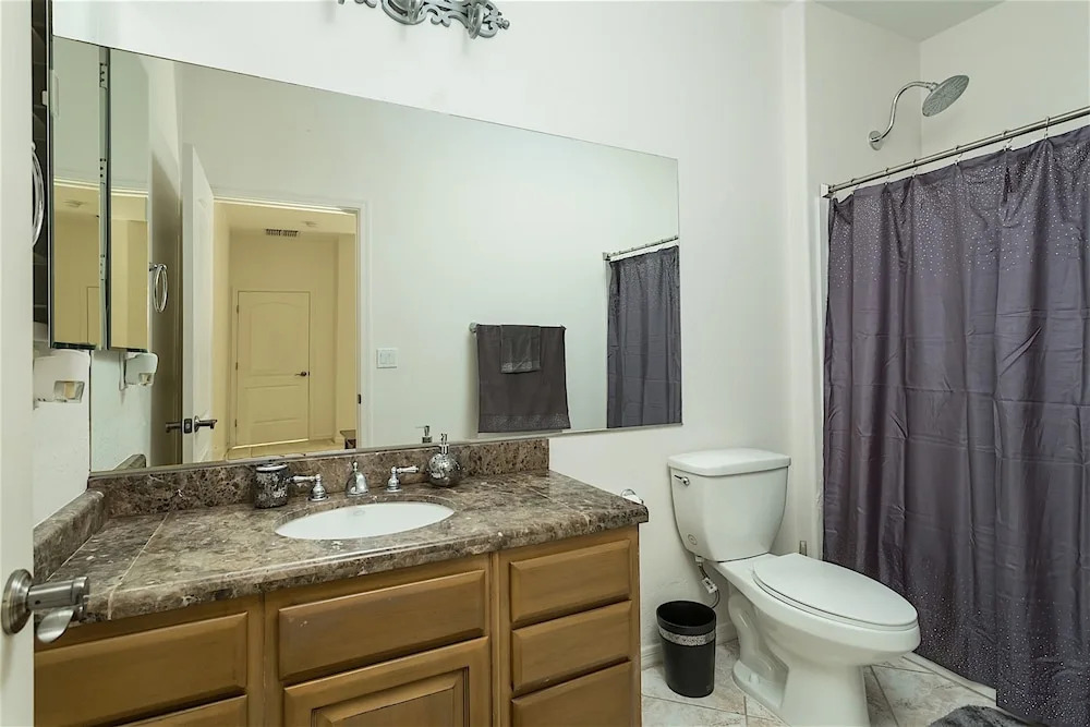 Pinnacle Vista 5 BR by Casago