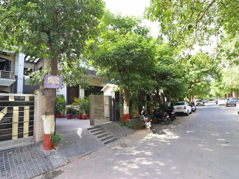 OYO 15503 Corporate House