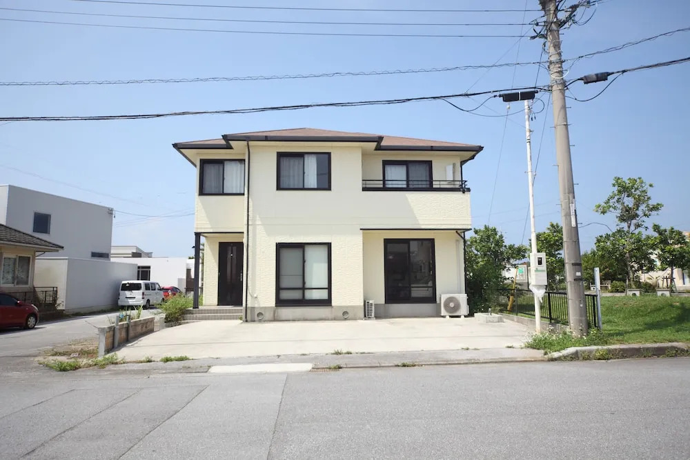 Yomitan Zakimi House