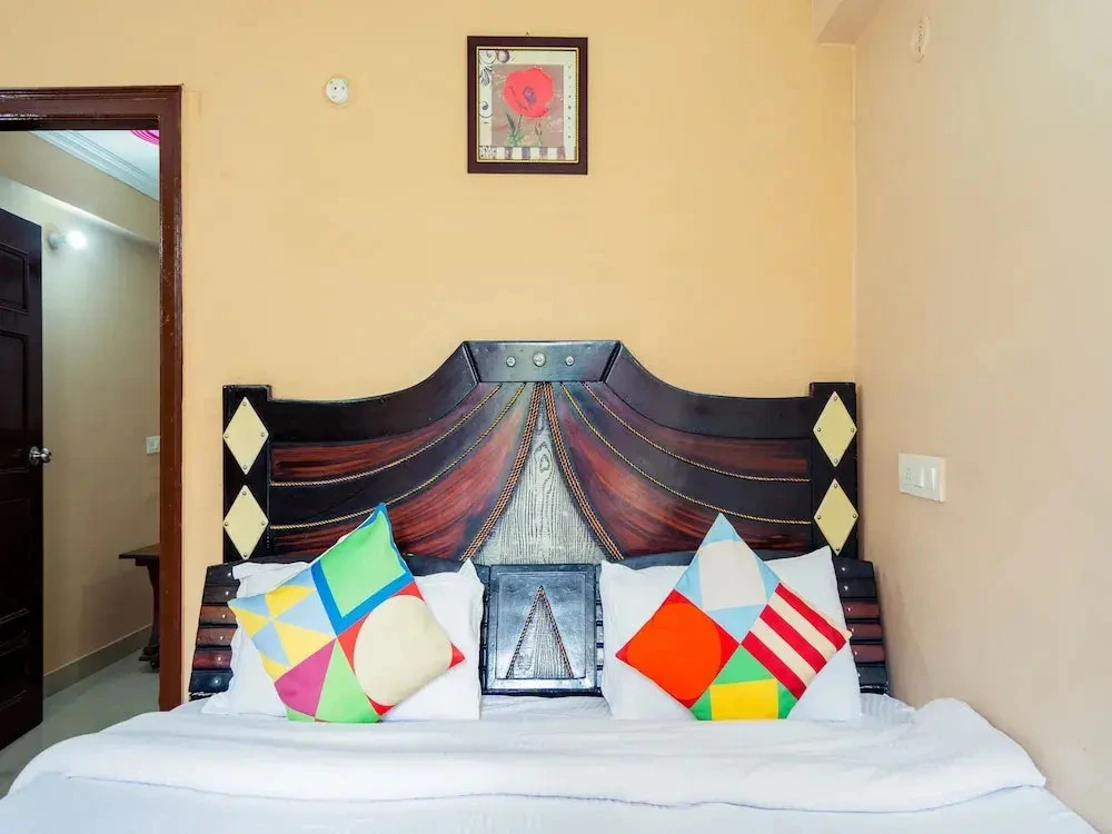 OYO 12395 Home Cozy 1BHK Near Mussoorie Bus Stand