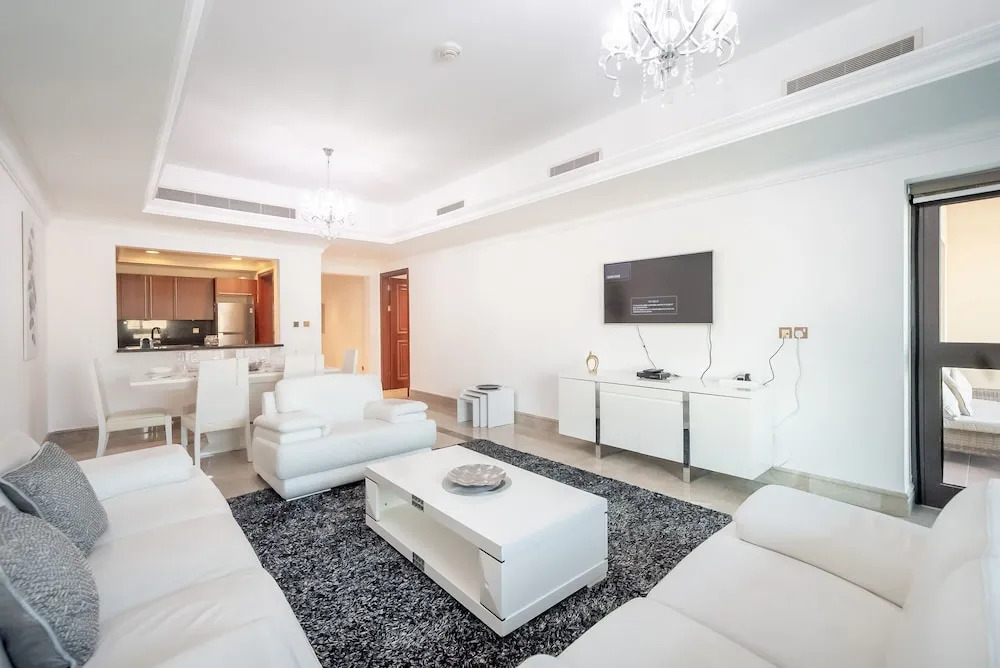 Stylish Urban 1BR Gem in Fairmont-90AB2