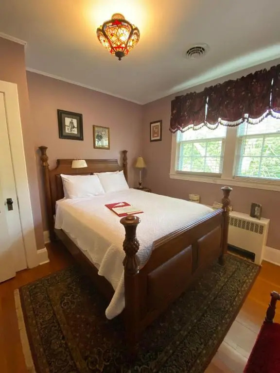 Historic Rosemont Manor