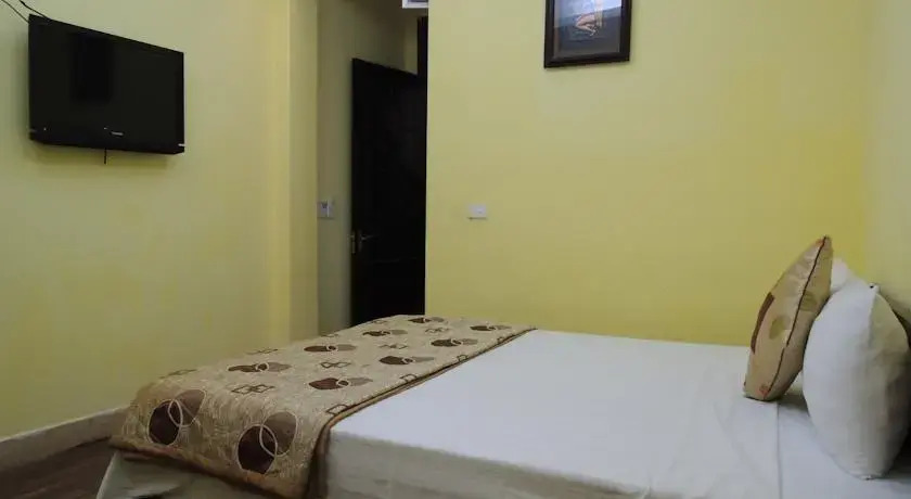 Lemon Hotel