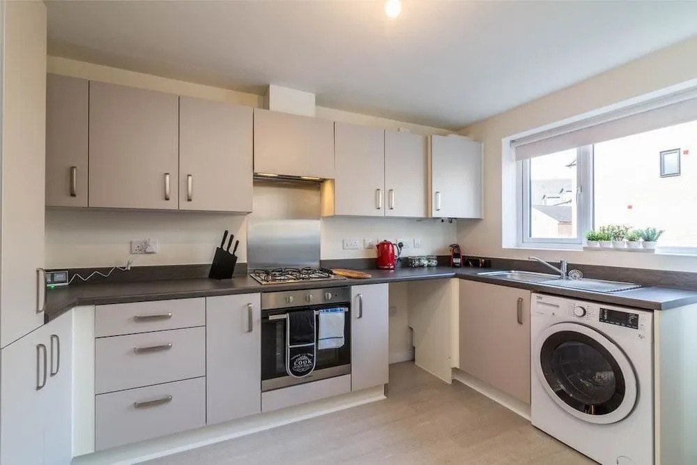 Blackstone Walk - Fabulous Houses with Parking