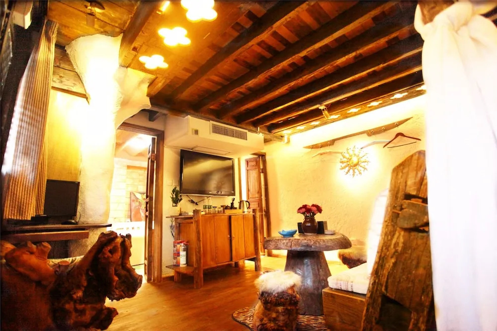 Cloudscape Boutique Inn