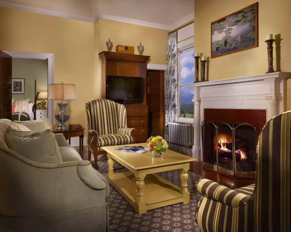 Omni Bretton Arms Inn at Mount Washington Resort