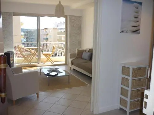 Sunny Cap View Terrace with Sea Views and AirCon