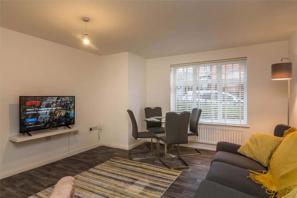 Tudor by KCD APARTMENTS