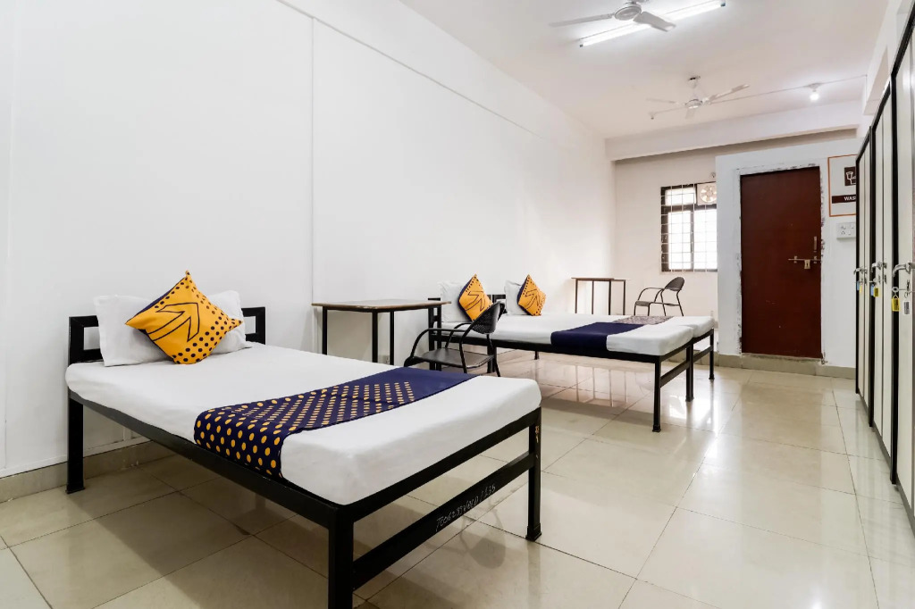 Raj Service Apartments by OYO Rooms