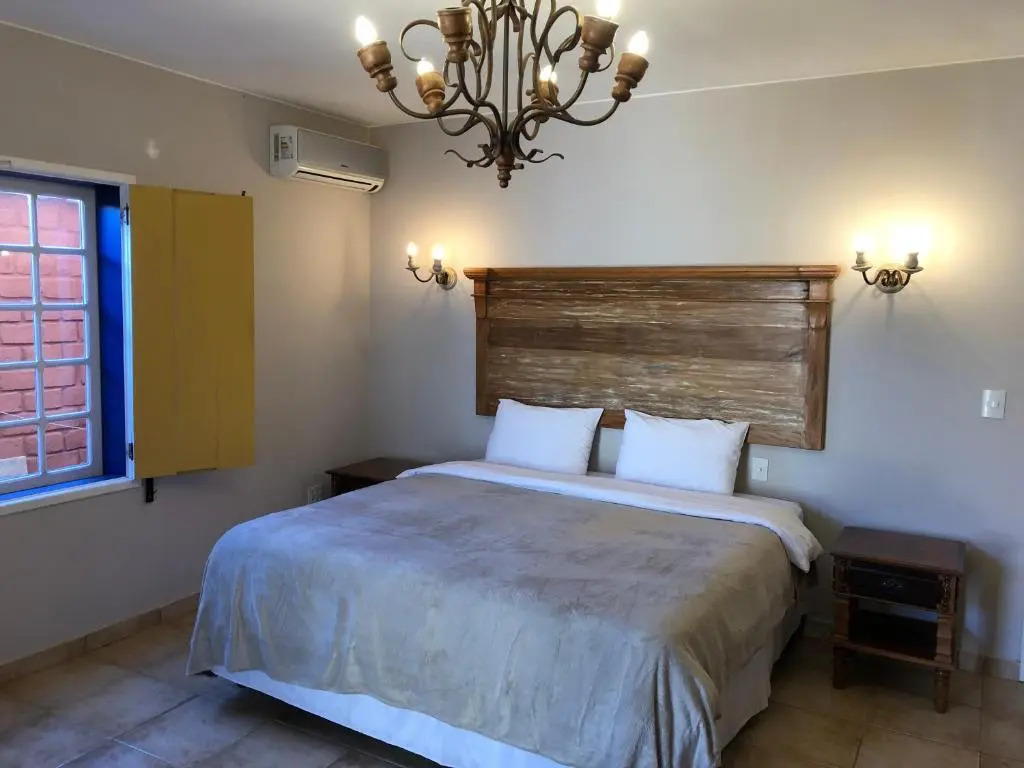 Four Suites Tiradentes - M.G.