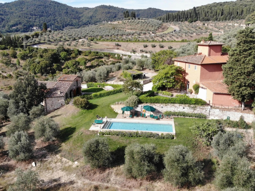 This beautiful apartment in a small Tuscan house.