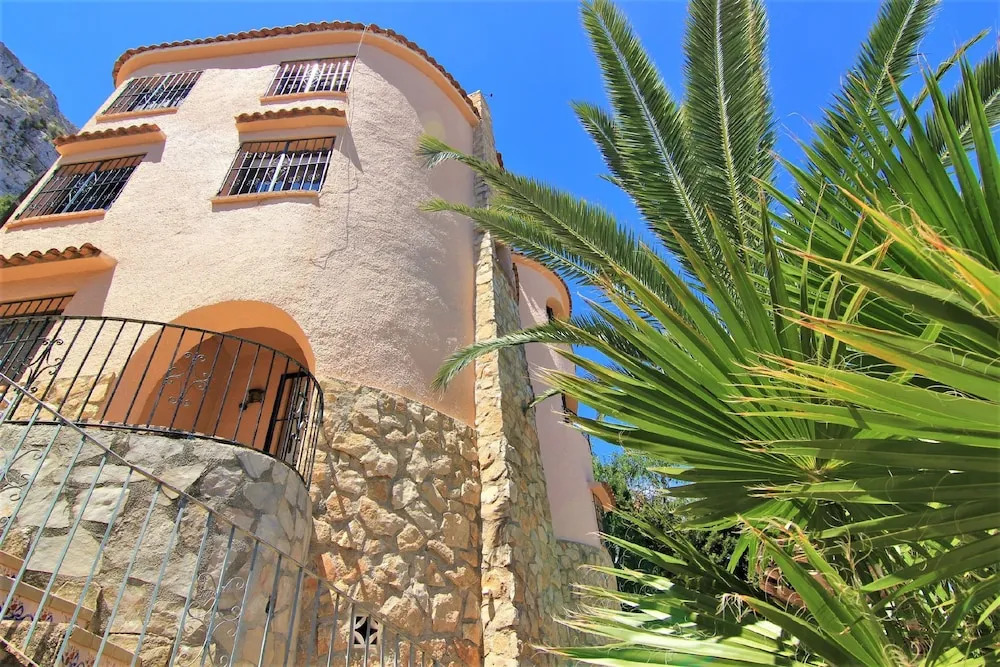 Maryvilla 1056