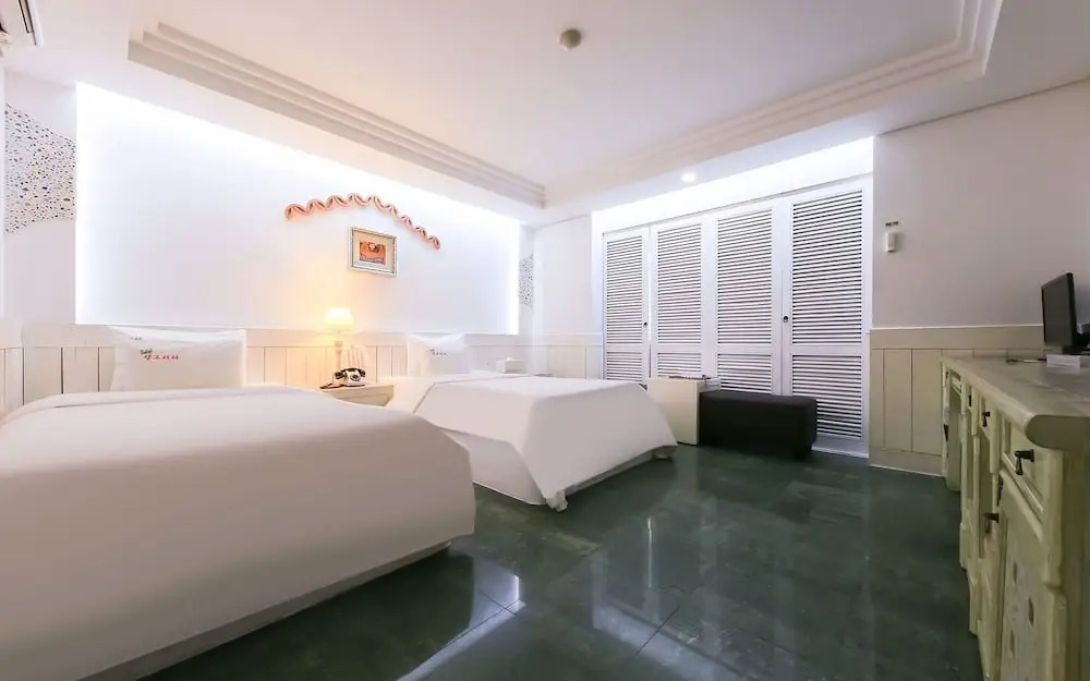 Cheonan Shangri-la
