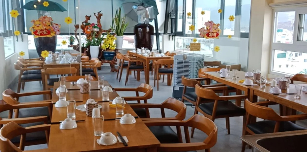 Sen Vàng Luxury Hotel