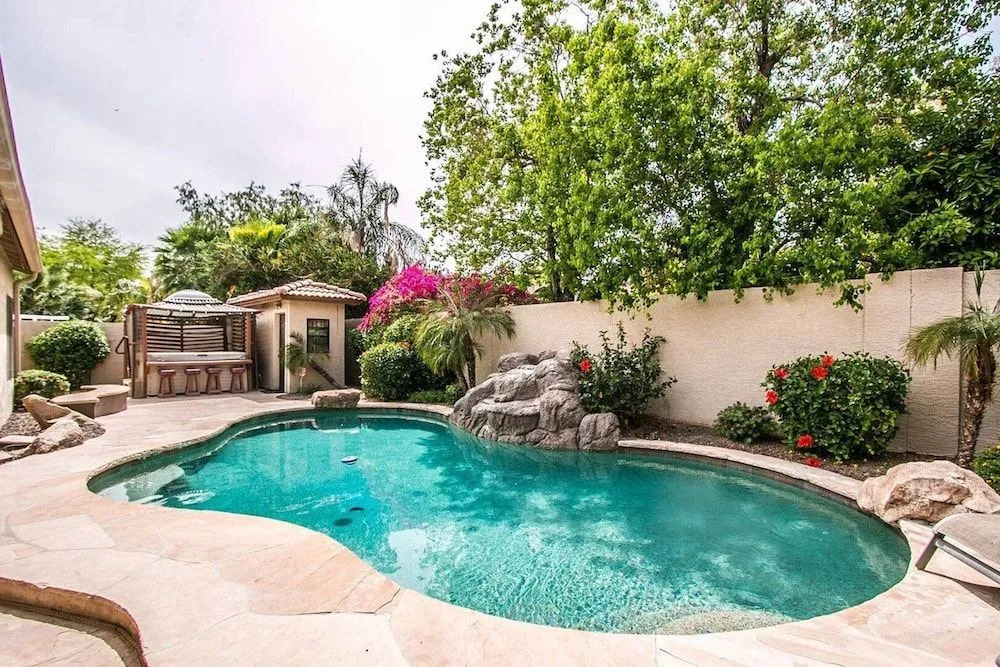 Luxury Scottsdale Home W/pool and Hot Tub!