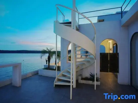 M·Island Homestay