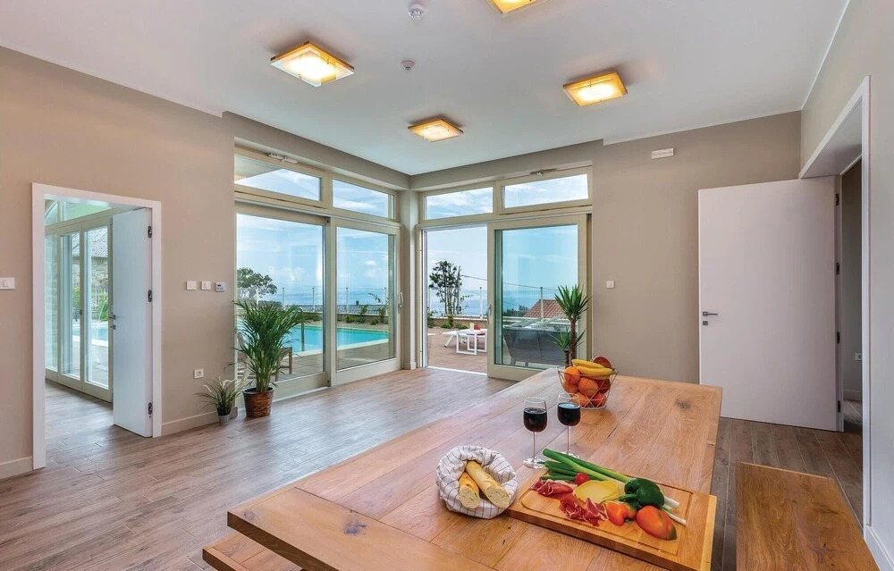 Stunning Home in Veprinac With Sauna, Wifi and 5 Bedrooms