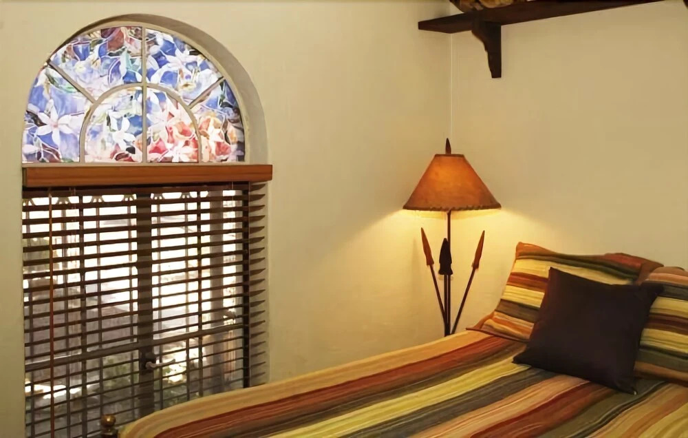 Sam Hughes Inn Bed & Breakfast