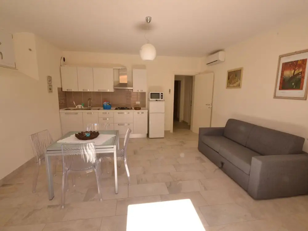 Historic Holiday Home in San Vincenzo near Beach