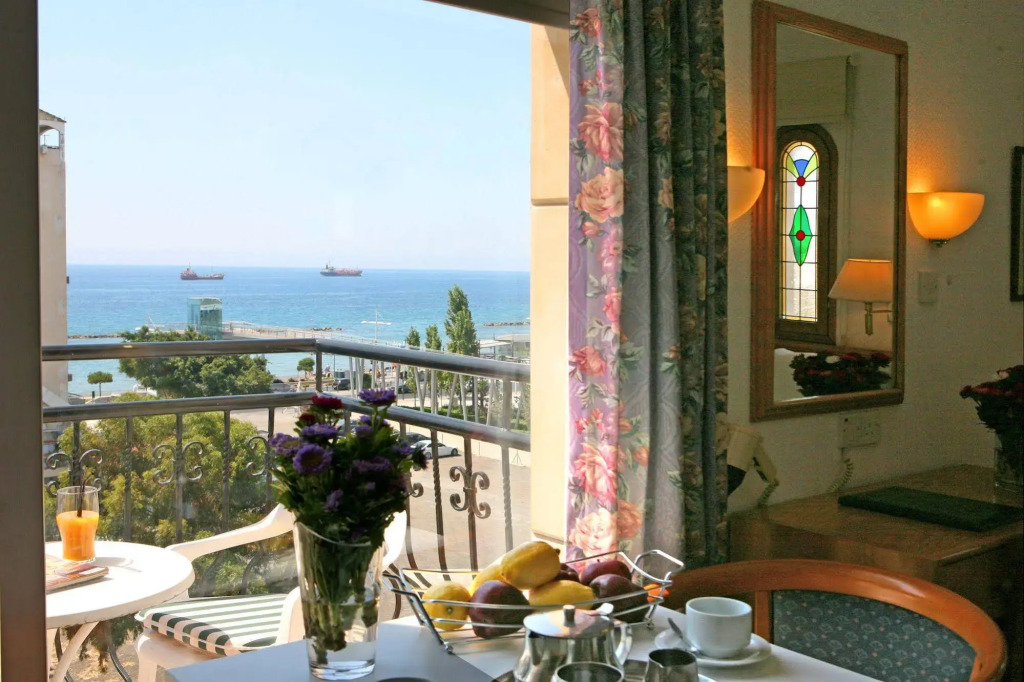 Chrielka Hotel