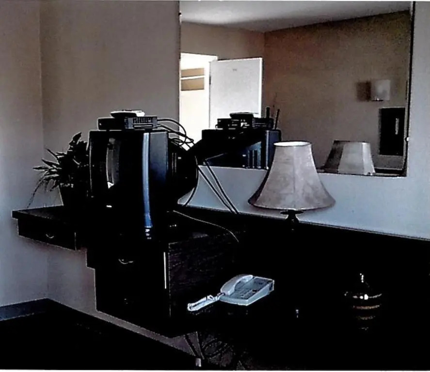 Pinelodge Motel