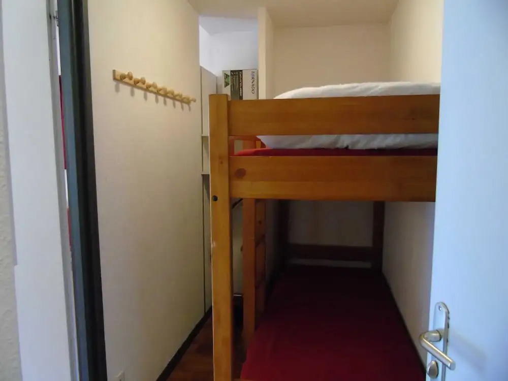 Lou Services Apartment CB40 LSI 001