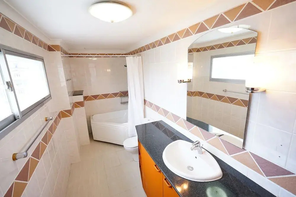 HoLo Garcerie Saigon Serviced HomeStay