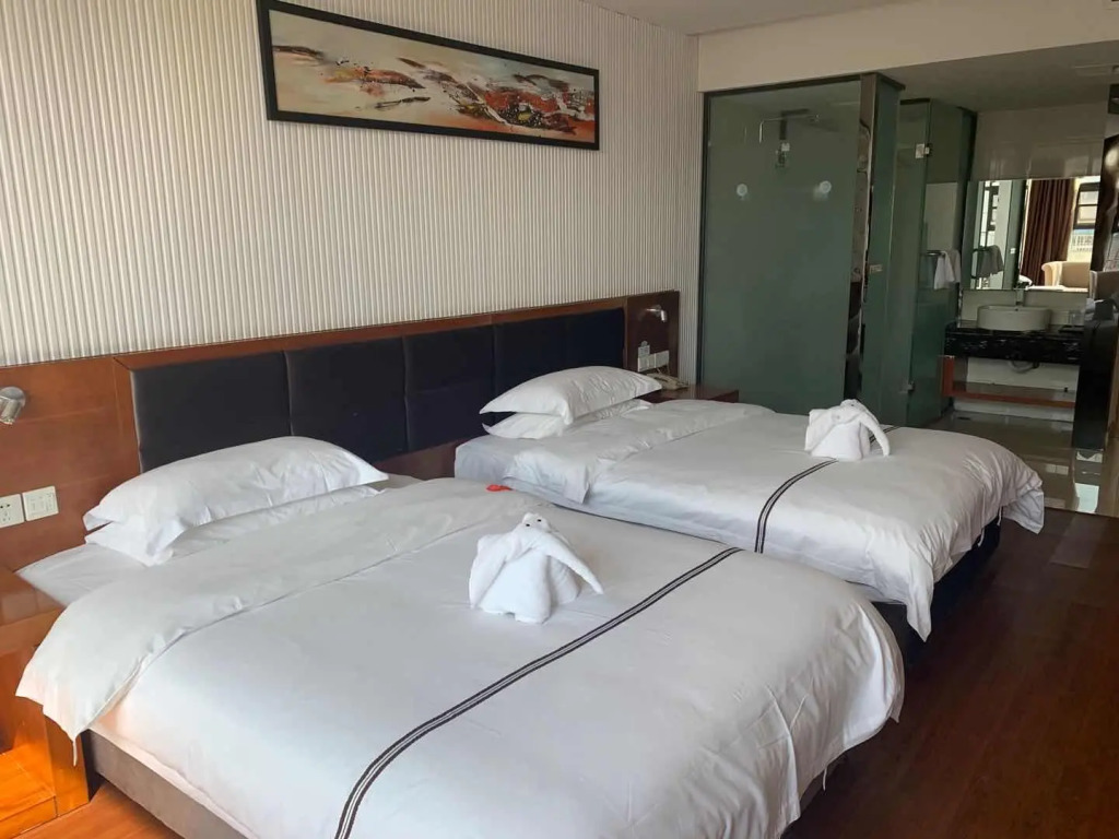 Elan Inn Suining Wanda Sports Center