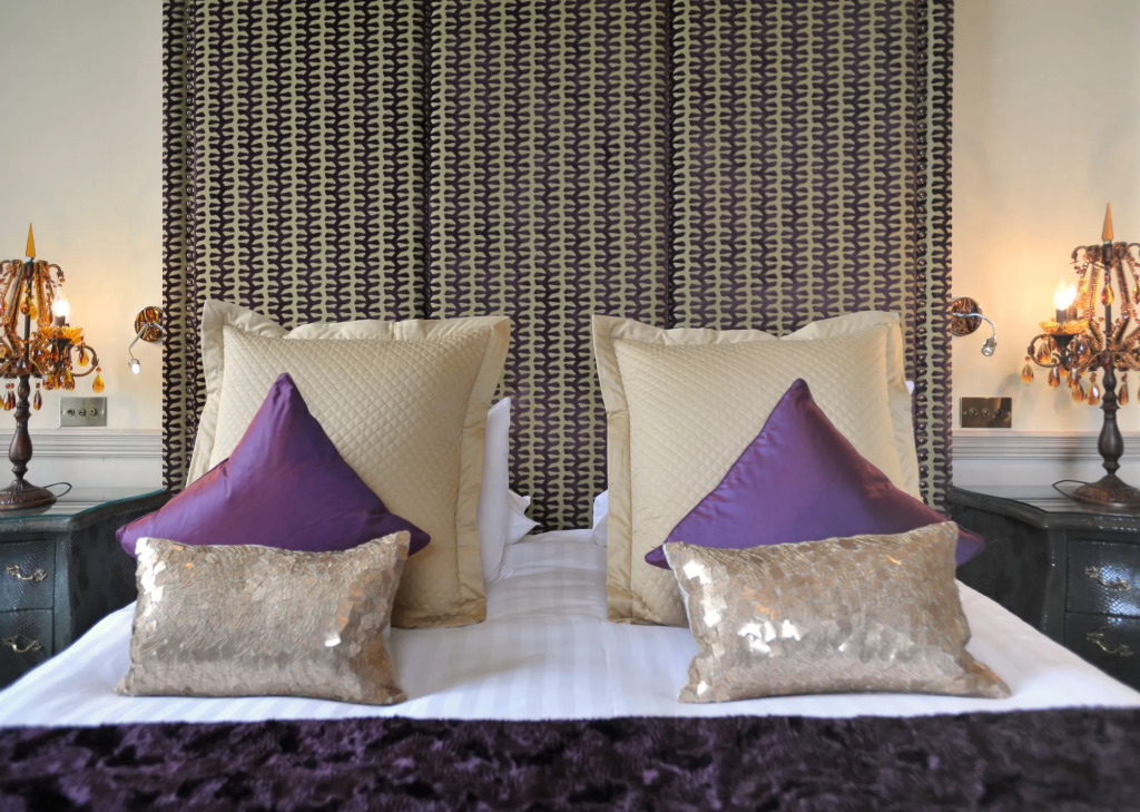 Combe Grove Manor Hotel