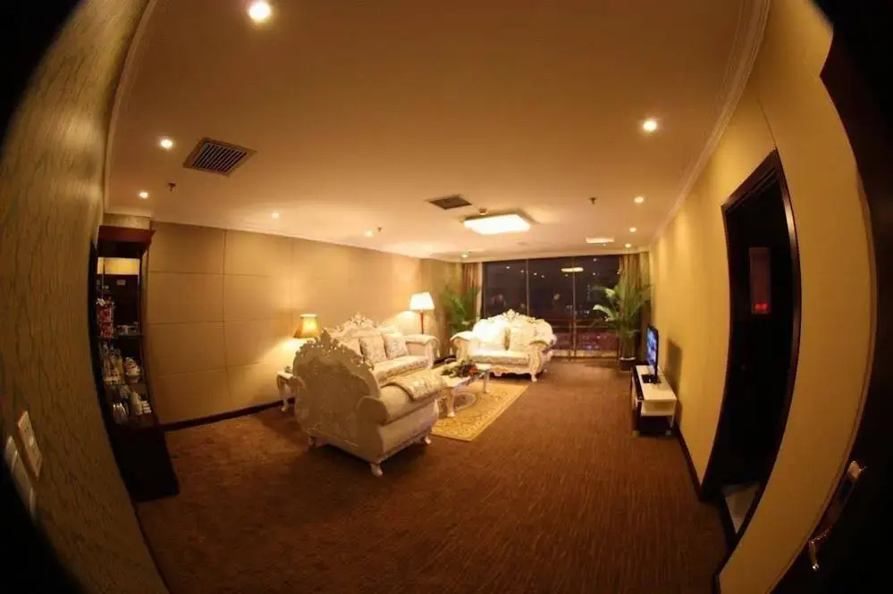 Peace International Hotel - Shangrao