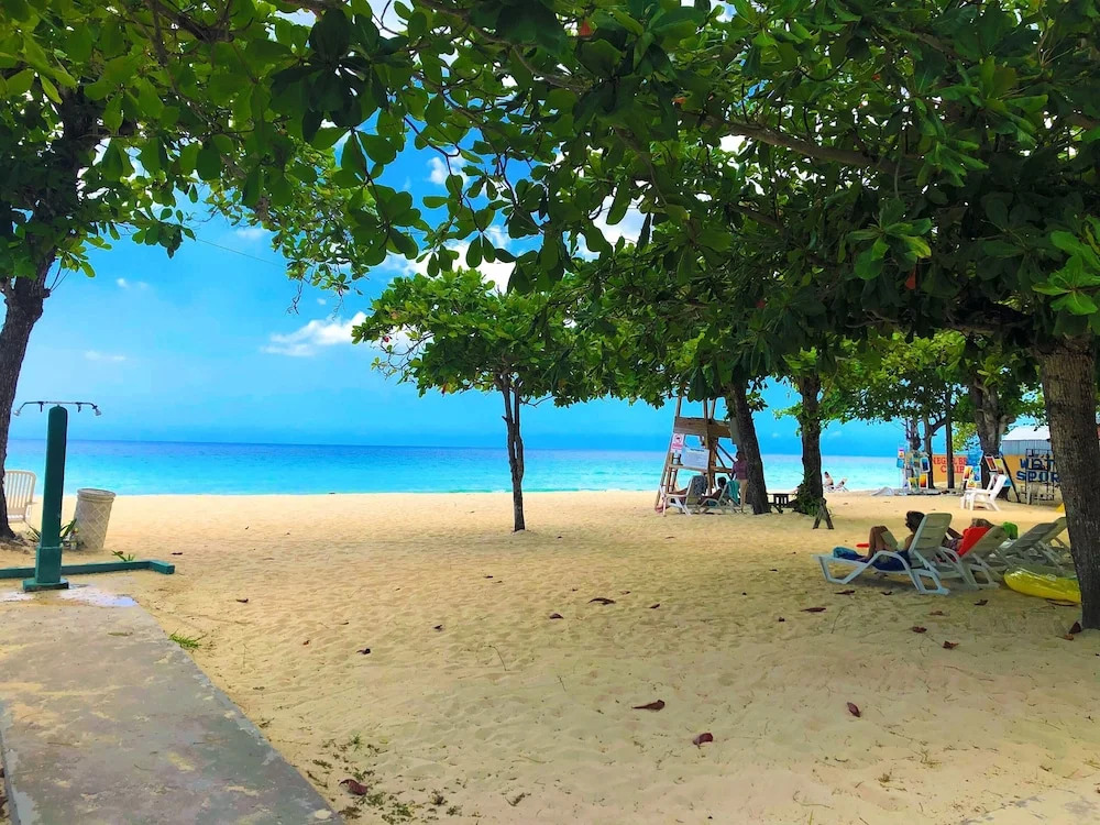 Negril Beach Club Condos