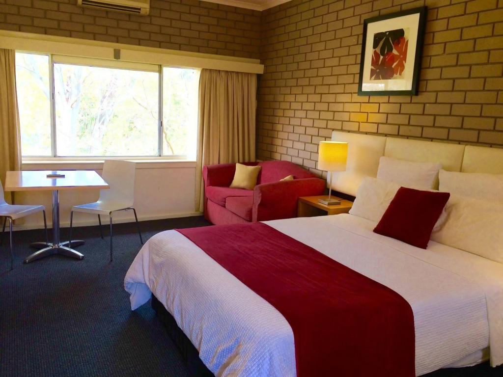 Parkview Motor Inn and Apartments